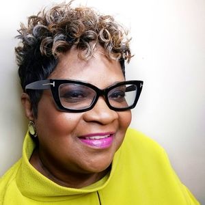 Meet your Posher, Ronda